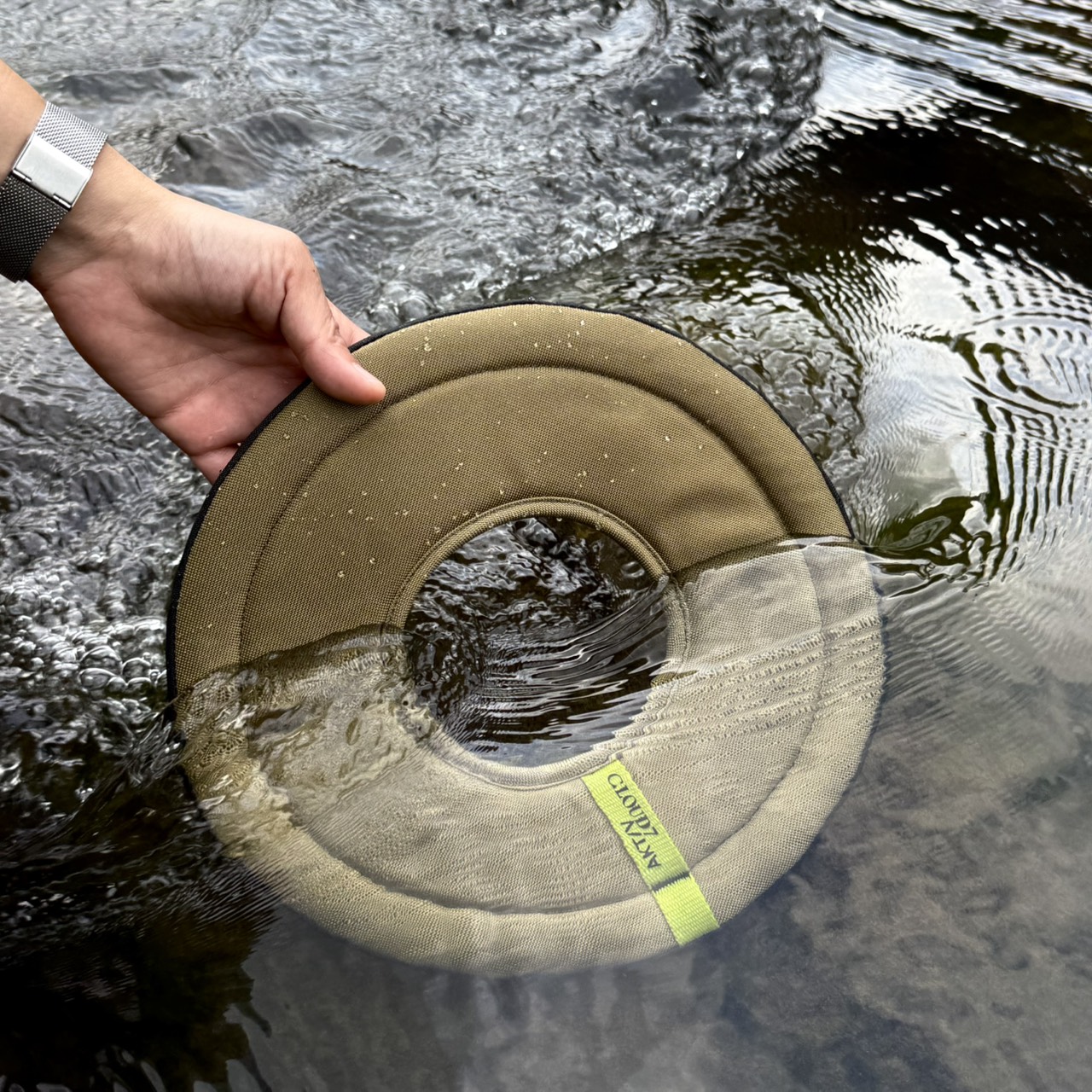 德國 Cloud7 AKTIV Frisbee 飛盤摺疊示意圖