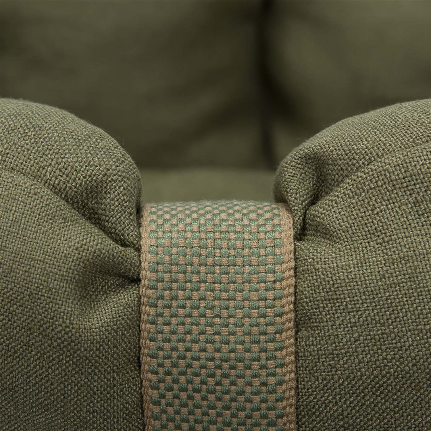 幼犬獨自進出安眠情境
